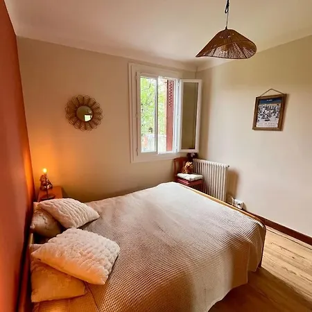 Дом отдыха La Petite Ourse Maison De Village A Oust