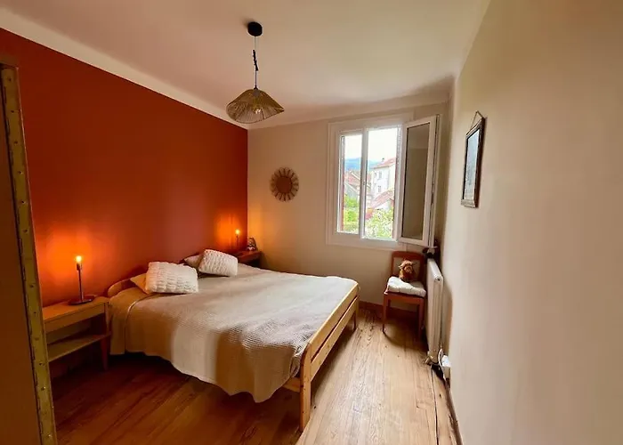 La Petite Ourse Maison De Village à Casa de Férias