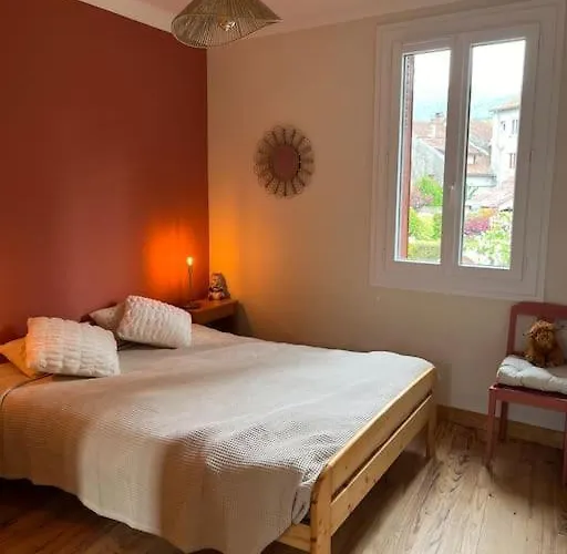 La Petite Ourse Maison De Village à Casa de Férias *