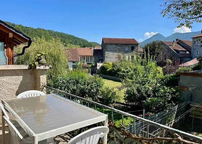 La Petite Ourse Maison De Village à Oust