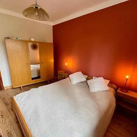 بيت للعطل La Petite Ourse Maison De Village A *