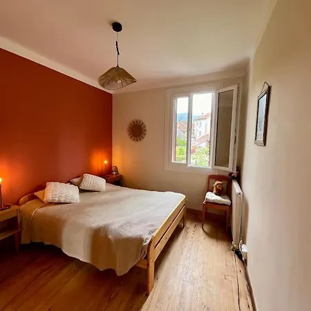 La Petite Ourse Maison De Village A 別荘