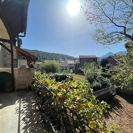 La Petite Ourse Maison De Village A Сasa de vacaciones