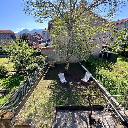 بيت للعطل La Petite Ourse Maison De Village A *