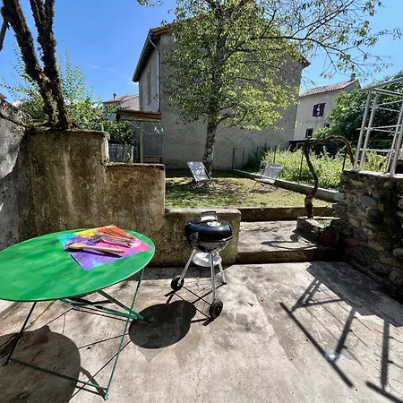 펜션 La Petite Ourse Maison De Village A *